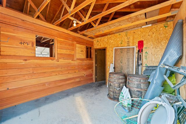 1923 NE Upas Avenue, Redmond, OR 97756