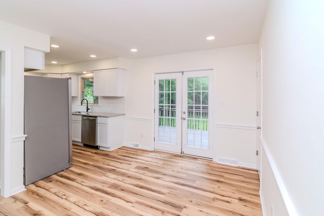 3274 Aqueduct Drive, Lexington, KY 40517