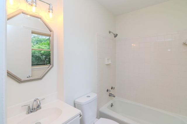 3274 Aqueduct Drive, Lexington, KY 40517