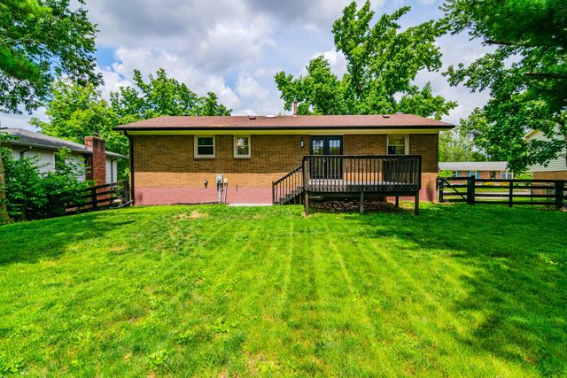 3274 Aqueduct Drive, Lexington, KY 40517