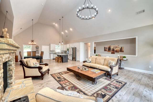 125 Franklin Hills Way, Blairsville, GA 30512