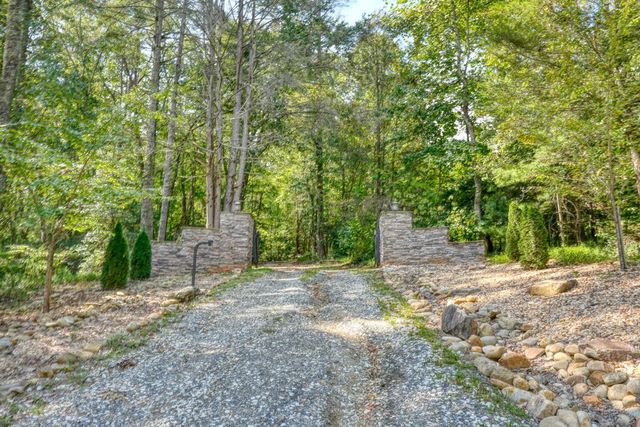 125 Franklin Hills Way, Blairsville, GA 30512