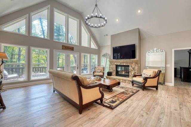 125 Franklin Hills Way, Blairsville, GA 30512