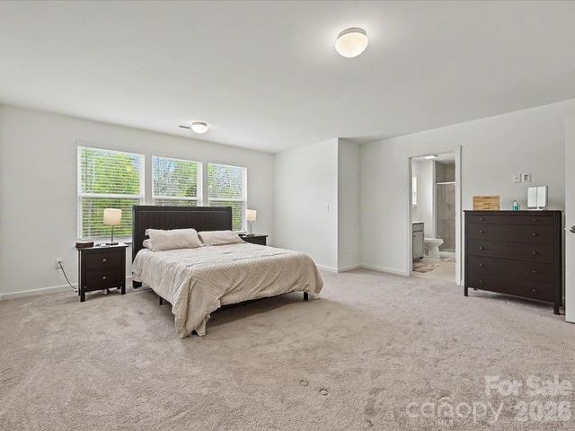 5125 Arbordale Way, Mount Holly, NC 28120