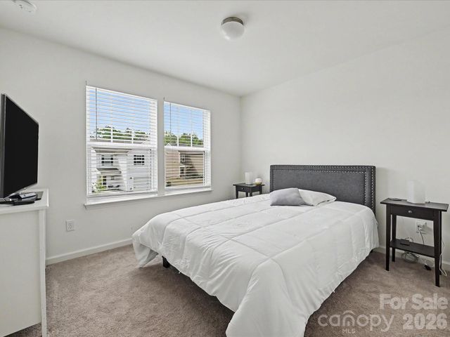 5125 Arbordale Way, Mount Holly, NC 28120