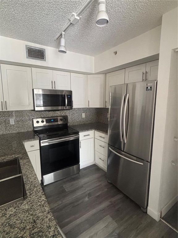 2081 Renaissance Boulevard 205, Miramar, FL 33025