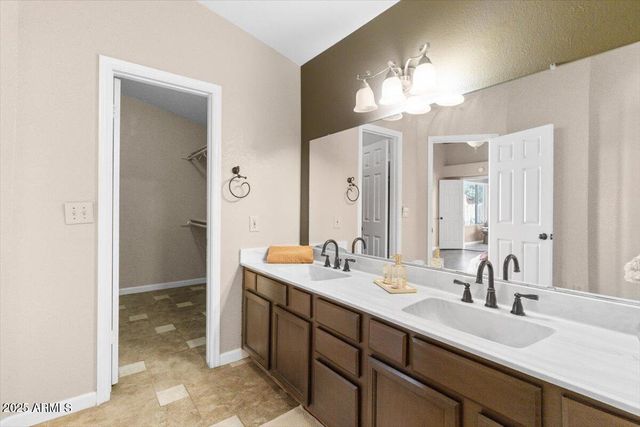 5144 W SWEETWATER Avenue, Glendale, AZ 85304