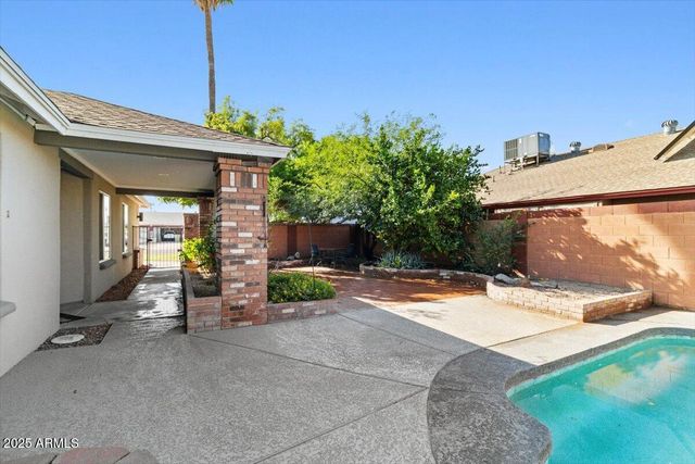 5144 W SWEETWATER Avenue, Glendale, AZ 85304