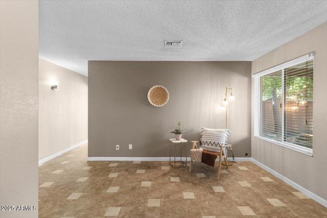 5144 W SWEETWATER Avenue, Glendale, AZ 85304