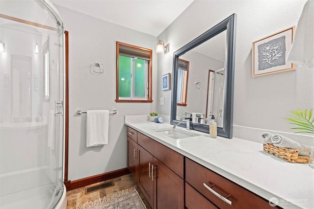 8019 Shadywood Lane SW, Lakewood, WA 98498