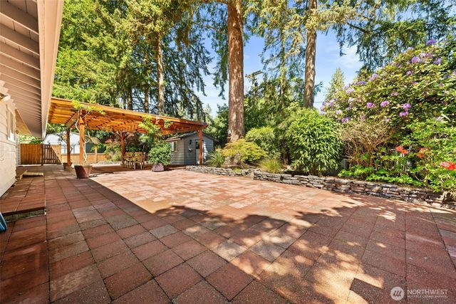 8019 Shadywood Lane SW, Lakewood, WA 98498