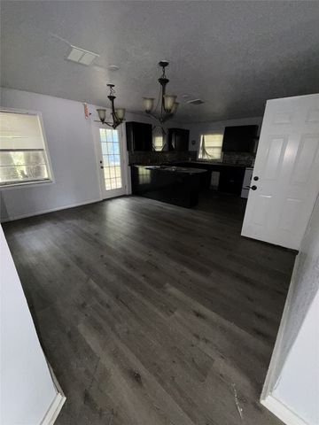 2604 N Hickory Street, Sherman, TX 75092
