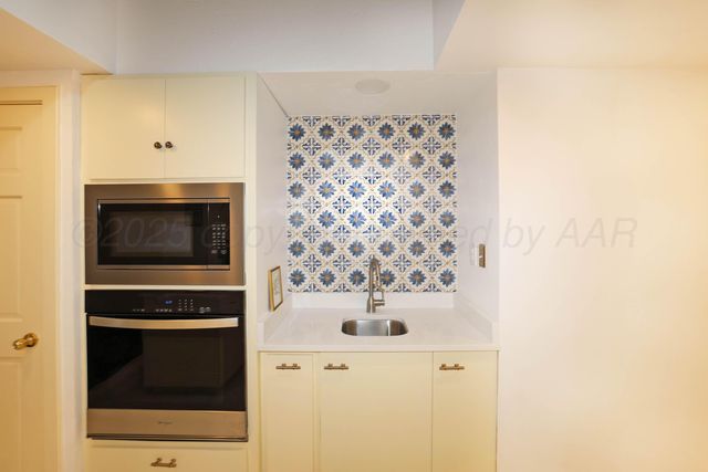 6 WOODSTONE Street, Amarillo, TX 79106