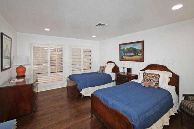 6 WOODSTONE Street, Amarillo, TX 79106