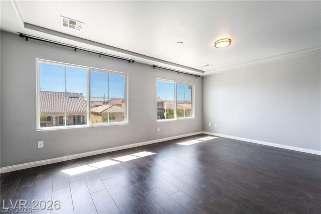 5282 Ledgewood Creek Avenue, Las Vegas, NV 89141