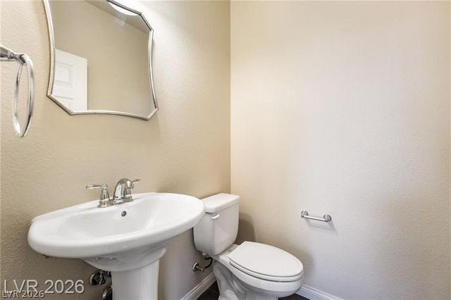 5282 Ledgewood Creek Avenue, Las Vegas, NV 89141