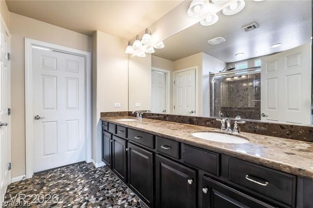 5282 Ledgewood Creek Avenue, Las Vegas, NV 89141