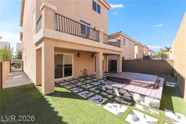 5282 Ledgewood Creek Avenue, Las Vegas, NV 89141