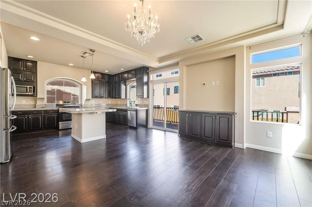5282 Ledgewood Creek Avenue, Las Vegas, NV 89141