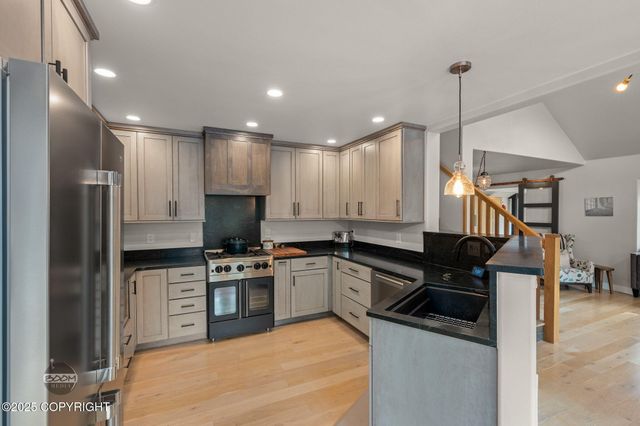 22035 Upper Canyon Drive, Eagle River, AK 99577