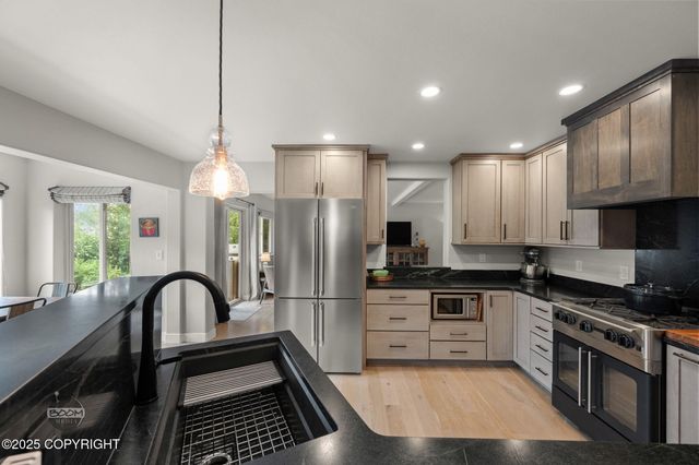 22035 Upper Canyon Drive, Eagle River, AK 99577