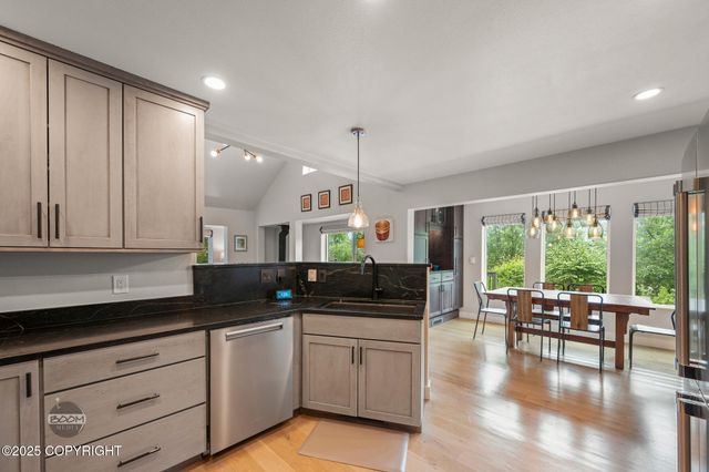 22035 Upper Canyon Drive, Eagle River, AK 99577