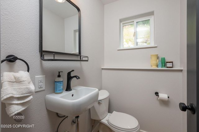 22035 Upper Canyon Drive, Eagle River, AK 99577