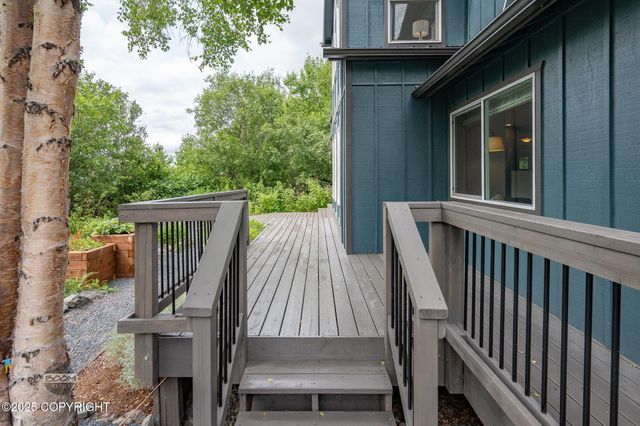22035 Upper Canyon Drive, Eagle River, AK 99577