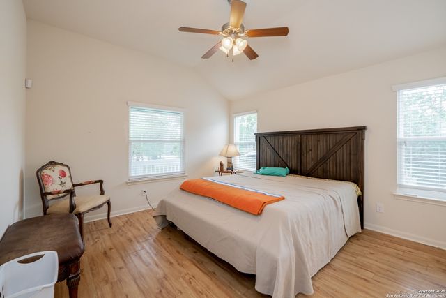 1737 Scenic View Dr, Canyon Lake, TX 78133