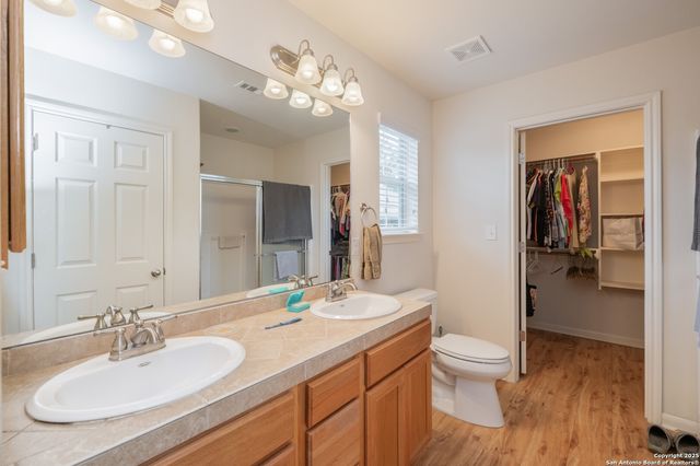 1737 Scenic View Dr, Canyon Lake, TX 78133