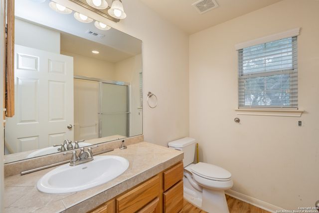 1737 Scenic View Dr, Canyon Lake, TX 78133