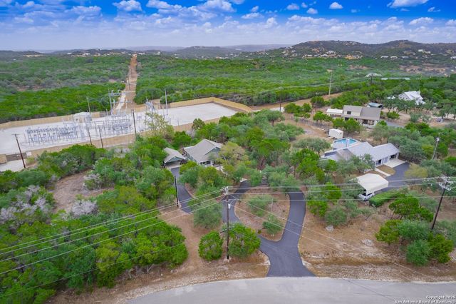 1737 Scenic View Dr, Canyon Lake, TX 78133