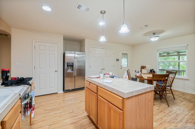 1737 Scenic View Dr, Canyon Lake, TX 78133