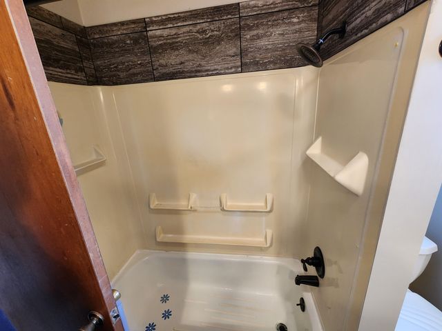 5226 Winshall Street, Swartz Creek, MI 48473