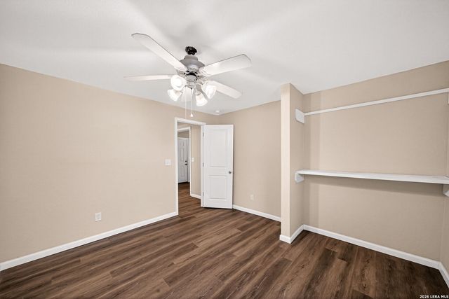 215 Prosperity Dr, San Antonio, TX 78237
