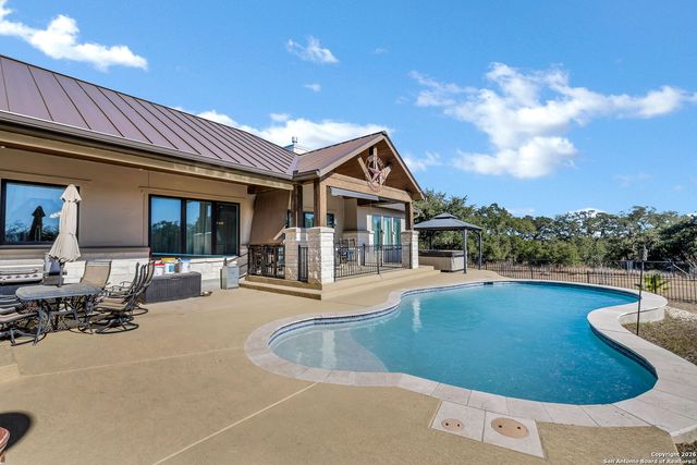 103 William Tobin, Blanco, TX 78606