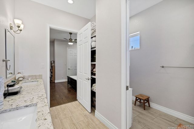 103 William Tobin, Blanco, TX 78606