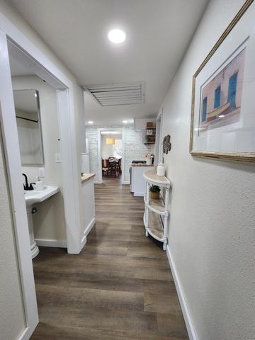 1100 N Mansfield Road, Ava, MO 65608