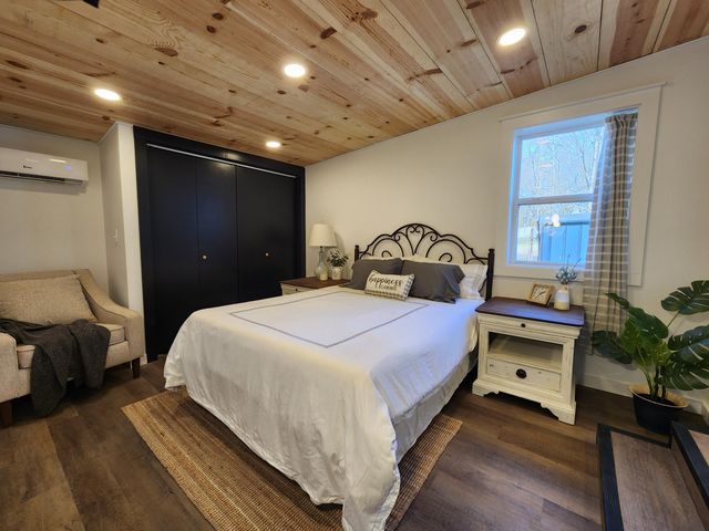 1100 N Mansfield Road, Ava, MO 65608