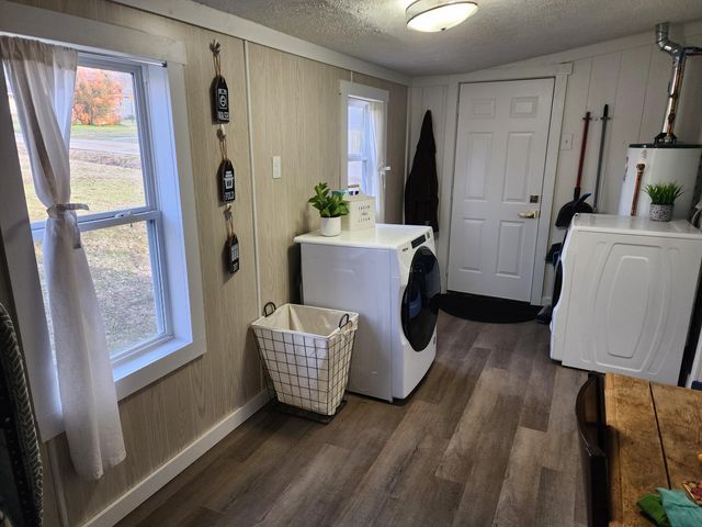 1100 N Mansfield Road, Ava, MO 65608