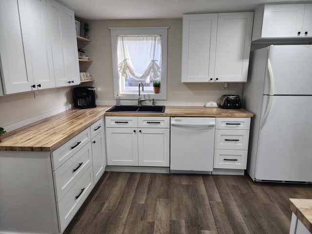 1100 N Mansfield Road, Ava, MO 65608