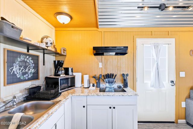 1231 S Rio Vista Road, Bisbee, AZ 85603