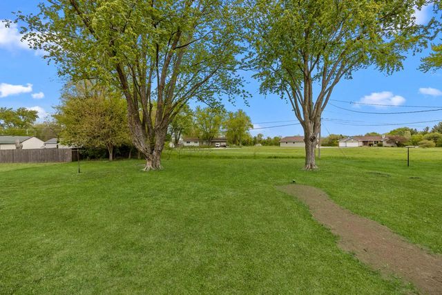 35728 90th PLACE, Twin Lakes, WI 53181
