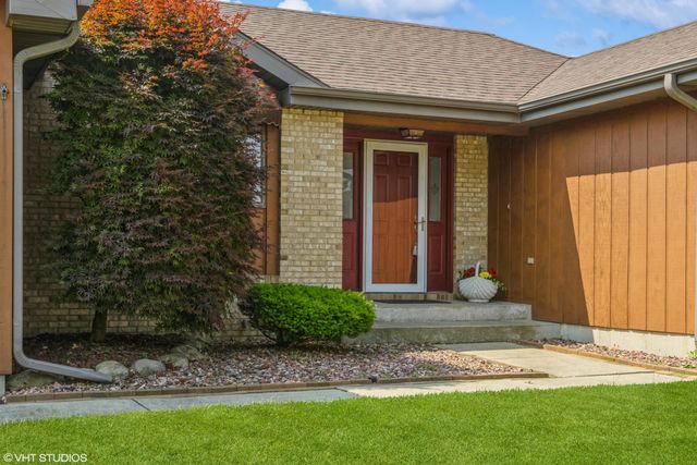 1440 Brandywine Drive, Munster, IN 46321