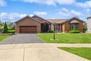 1440 Brandywine Drive, Munster, IN 46321