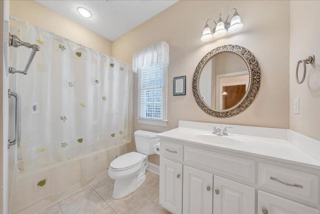 335 Camellia PL, Moneta, VA 24121