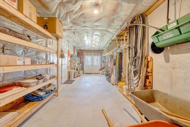 335 Camellia PL, Moneta, VA 24121