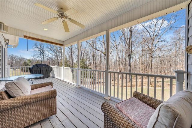 335 Camellia PL, Moneta, VA 24121