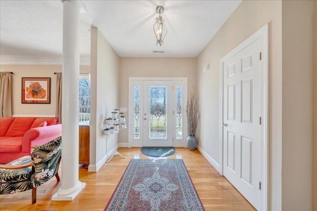 335 Camellia PL, Moneta, VA 24121