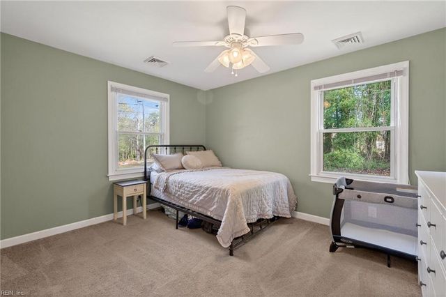 24347 Lovers LN, Windsor, VA 23487